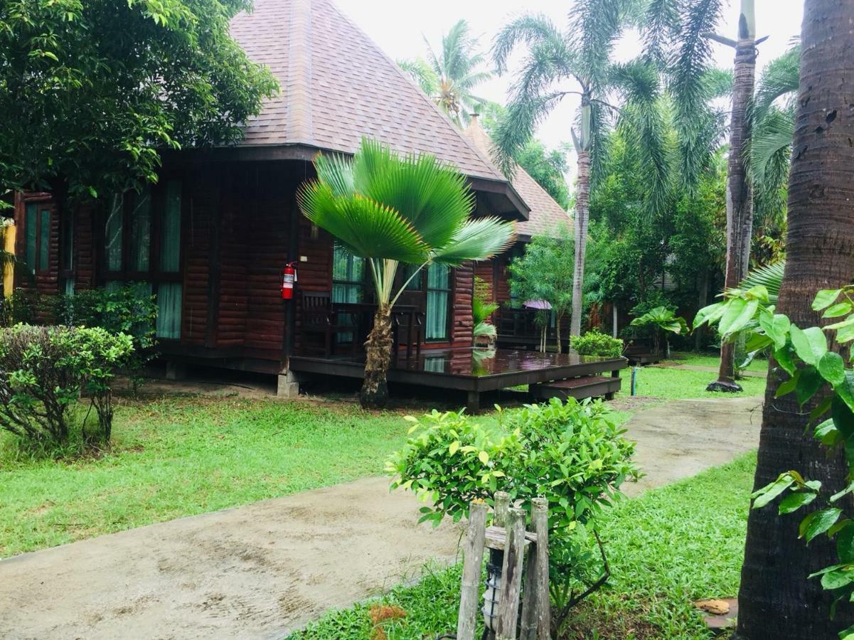 Keeree Waree Seaside Villa Bang Saphan Εξωτερικό φωτογραφία