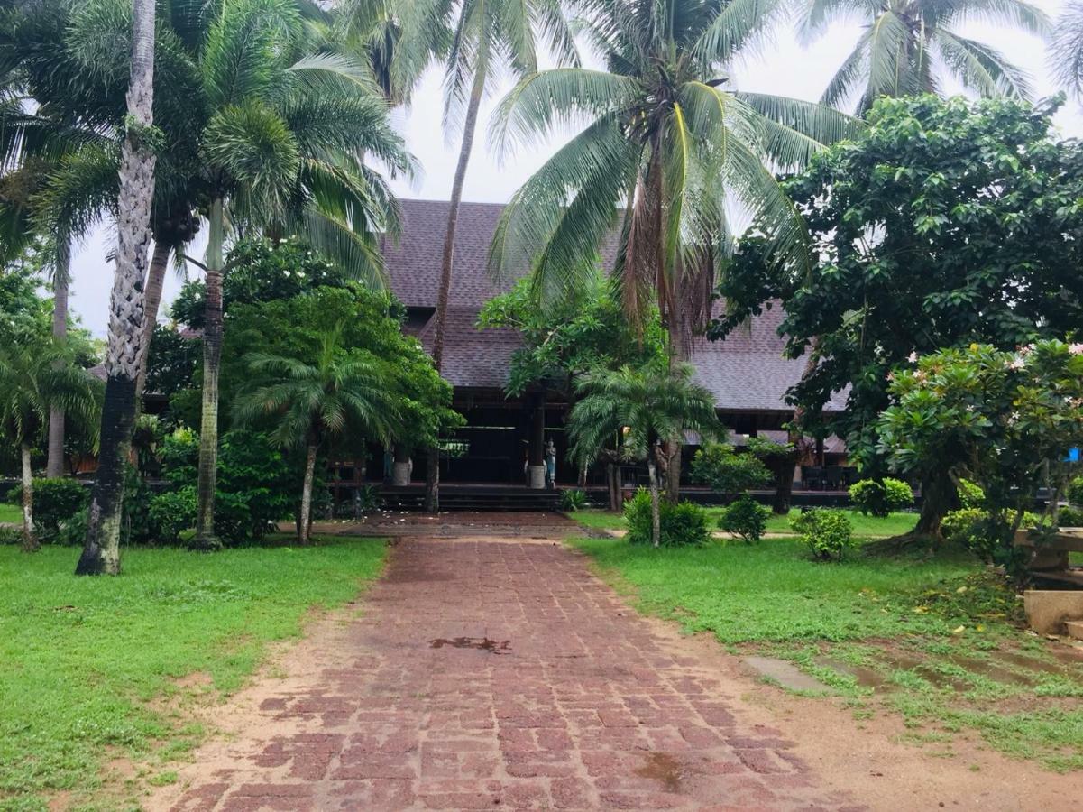 Keeree Waree Seaside Villa Bang Saphan Εξωτερικό φωτογραφία