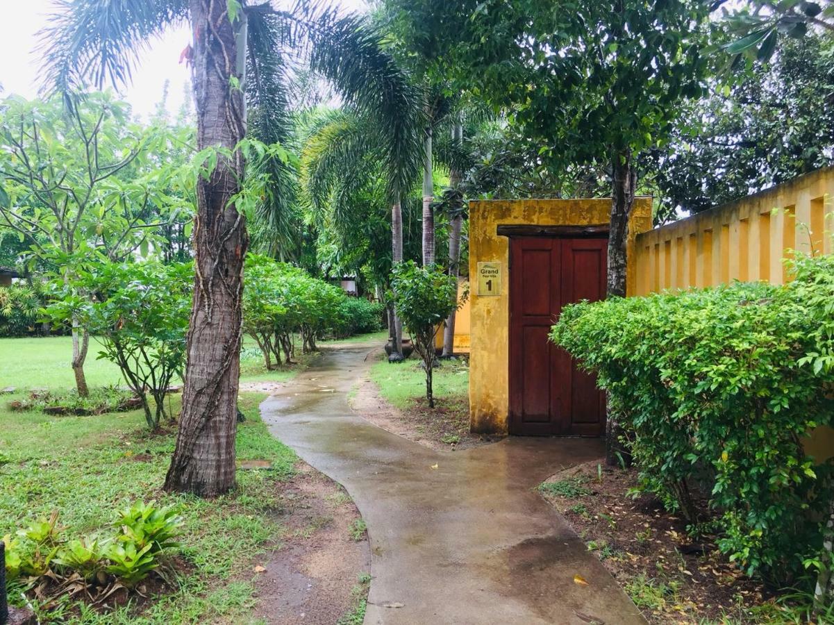 Keeree Waree Seaside Villa Bang Saphan Εξωτερικό φωτογραφία